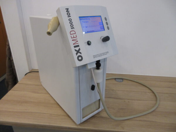 medicap Oximed 5000 ION Sauerstofkonzentrator mit Ionisationsmodul – Bild 1