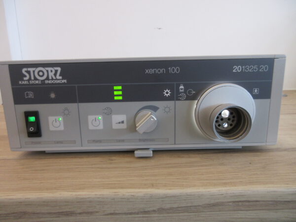 Karl Storz xenon 100 20132520 Kaltlichtquelle mit Pumpe – Bild 3