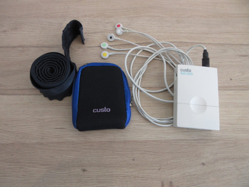 custo flash 200 Langzeit EKG Rekorder 24h 001