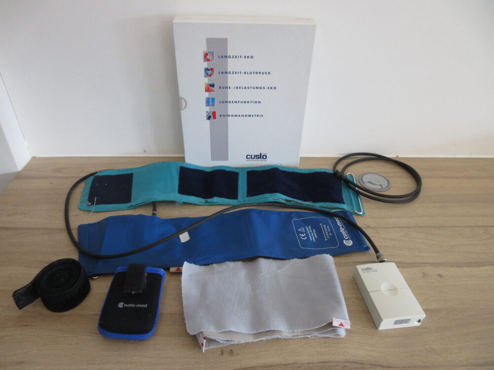 custo screen 100 Langzeit Blutdruckrekorder 001