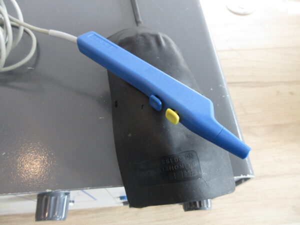 Erbe Erbotom 175 mit Handstück und Neutralelektrode – Bild 4