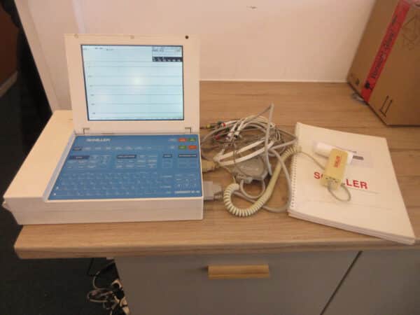Schiller Cardiovit AT-10 12 Kanal-EKG mit Spirometer SP-150