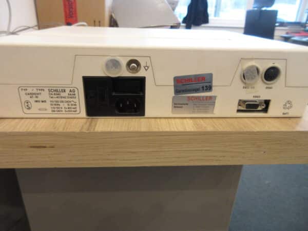 Schiller Cardiovit AT-10 12 Kanal-EKG mit Spirometer SP-150 – Bild 7