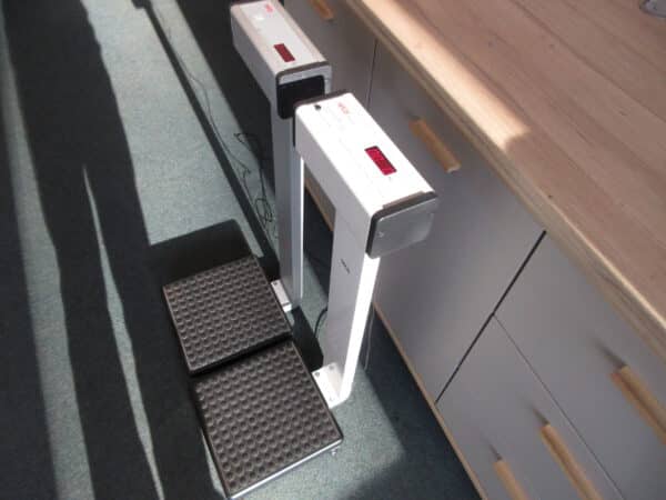 Seca 910 / 920 Säulenwaage Standwaage digitale Waage – Bild 2