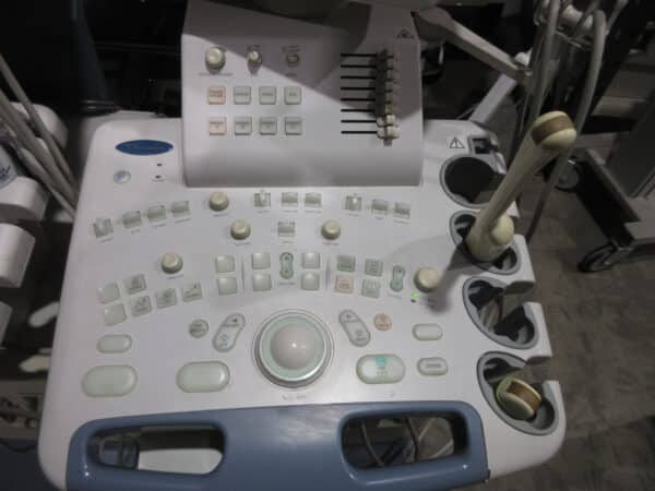 Toshiba Nemio SSA 550 Ultraschallgerät mit 2 Sonden mehrfach – Bild 9