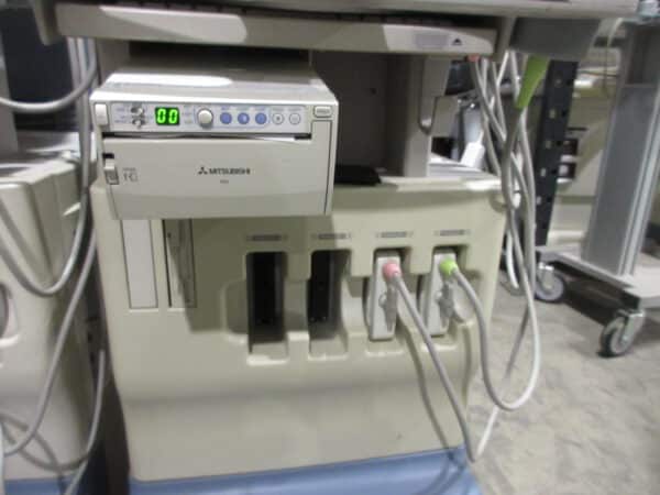 Toshiba Nemio SSA 550 Ultraschallgerät mit 2 Sonden mehrfach – Bild 10