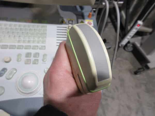 Toshiba famio 8 Ultraschallgerät mit 2 Sonden und Drucker – Bild 3