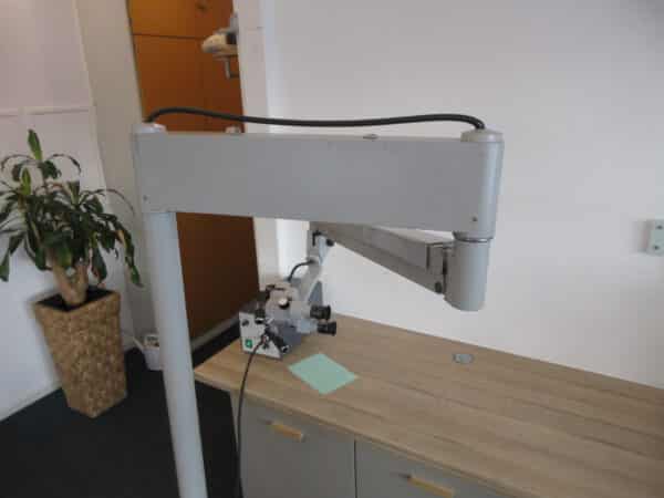 Carl Zeiss OPMI 9-FC HNO Mikroskop mit Lichtquelle – Bild 11