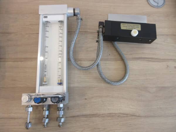 AGA Gas Durchflussmess Modul Flowmeter Twin O2 & N2O für Narkosegerät