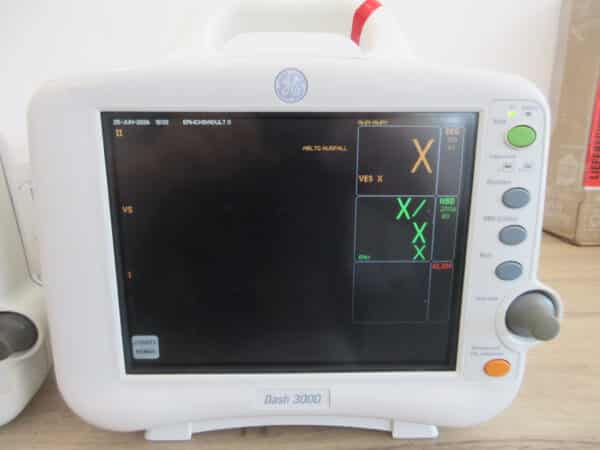 GE Dash 3000 Monitor Patientenmonitor – Bild 2