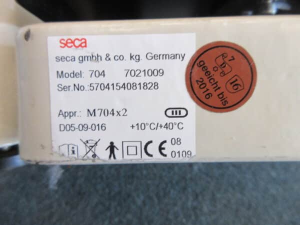 Seca 704 Säulenwaage mit BMI-Rechner und Messstab – Bild 4
