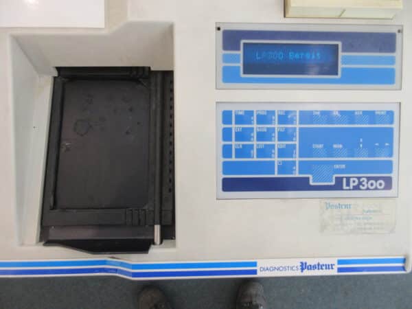 Diagnostics Pasteur LP 300 Elisa-Reader Mikroplatten-Photometer – Bild 2